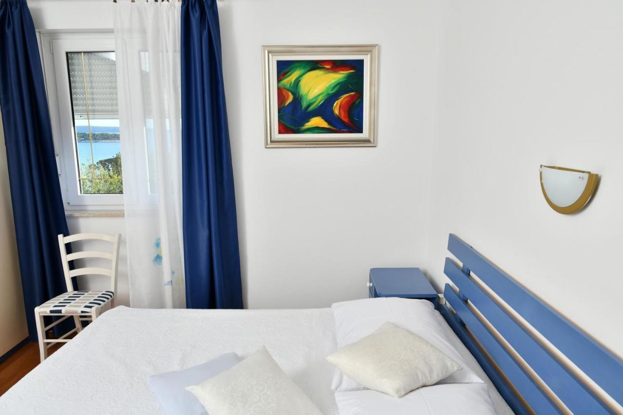 Apartments Novotny Banjol Bagian luar foto