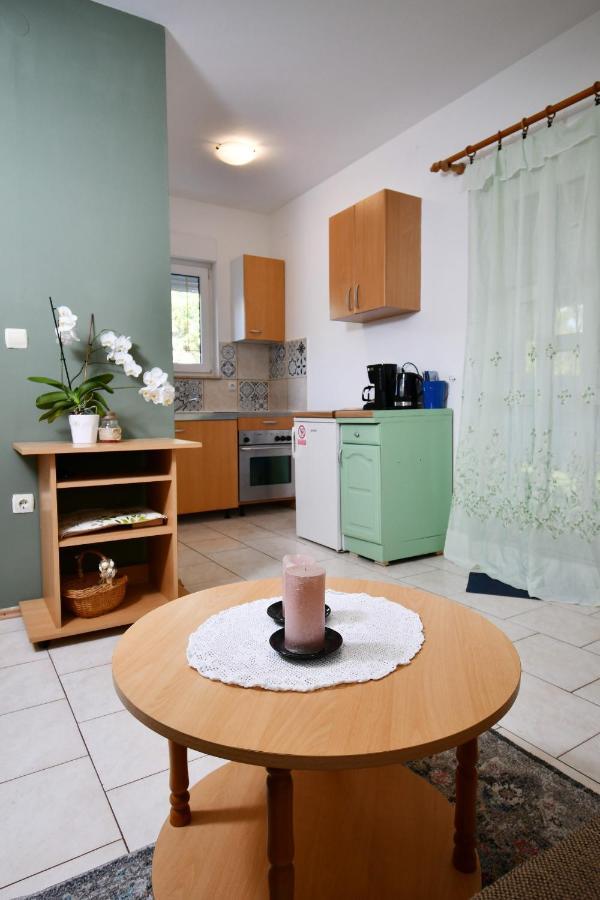 Apartments Novotny Banjol Bagian luar foto